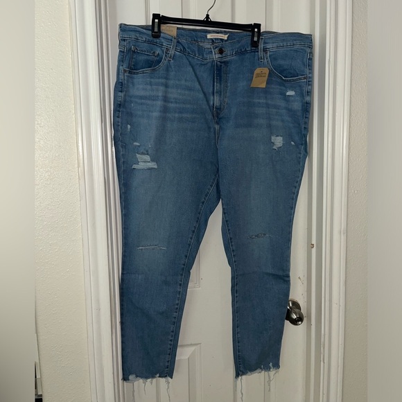 Levi’s 720 high rise distressed skinny jeans - Picture 4 of 11